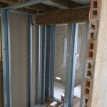 cloison-seche-parement-platre-ossature-metalique